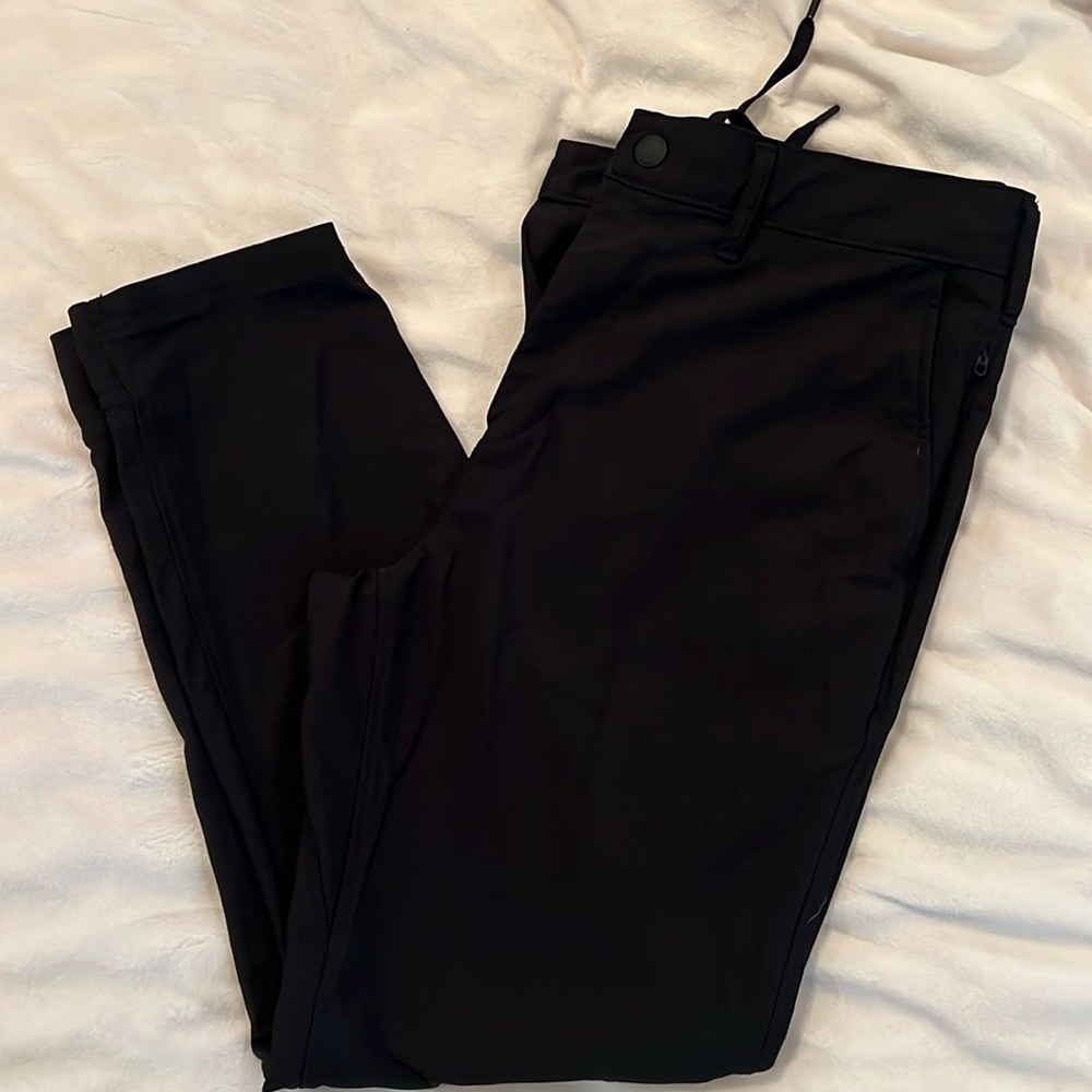 Black American Eagle slacks